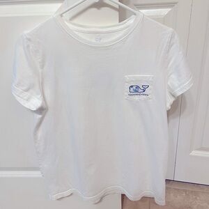 Vineyard Vines - womens tshirt size medium